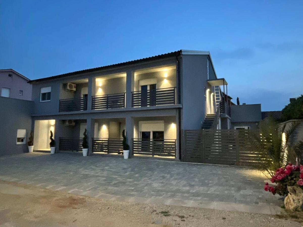 Villa Maleo ميدولين المظهر الخارجي الصورة